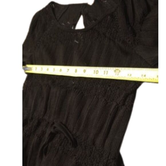 Free People Women's Size XSmall Black Top With Lace Panals - Picture 4 of 5
